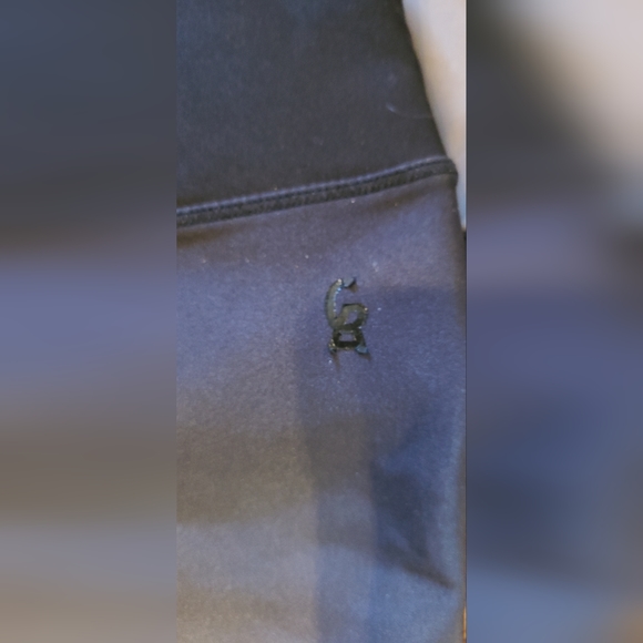 Good American Ombre Bike Shorts - Picture 6 of 6